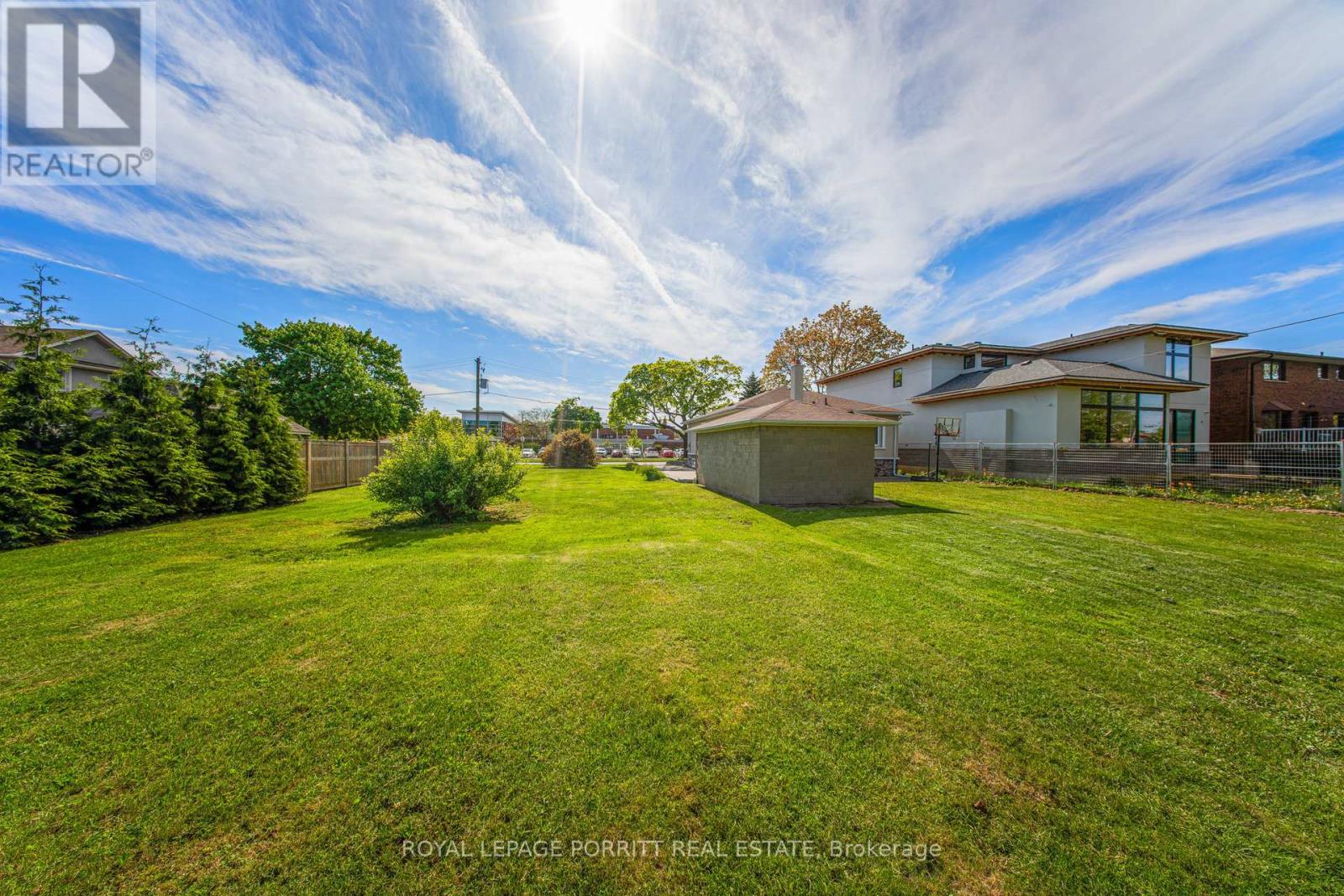 3 Orianna Drive, Toronto, Ontario  M8W 4M8 - Photo 47 - W12158393