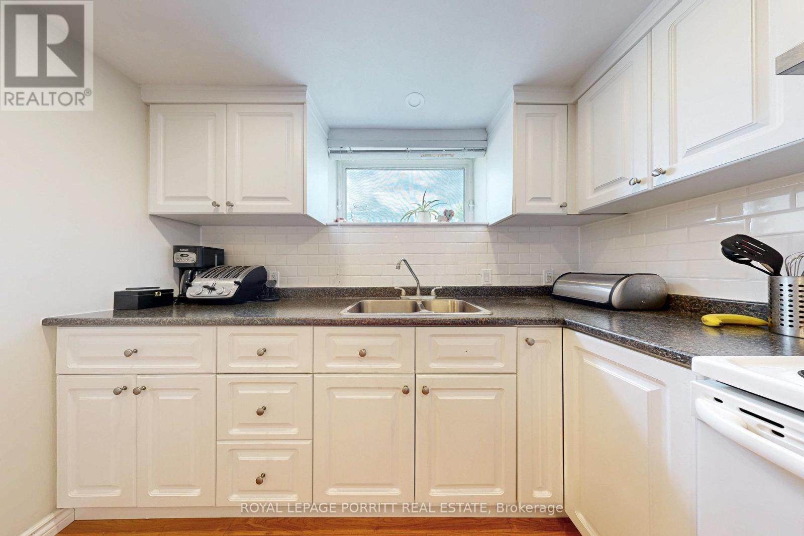 3 Orianna Drive, Toronto, Ontario  M8W 4M8 - Photo 35 - W12158393