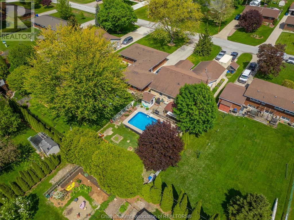 51 Pine Drive, Wallaceburg, Ontario  N8A 3L9 - Photo 46 - 25002454