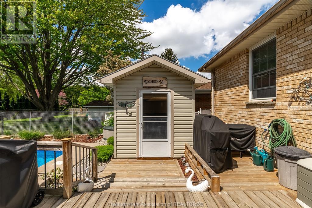 51 Pine Drive, Wallaceburg, Ontario  N8A 3L9 - Photo 45 - 25002454