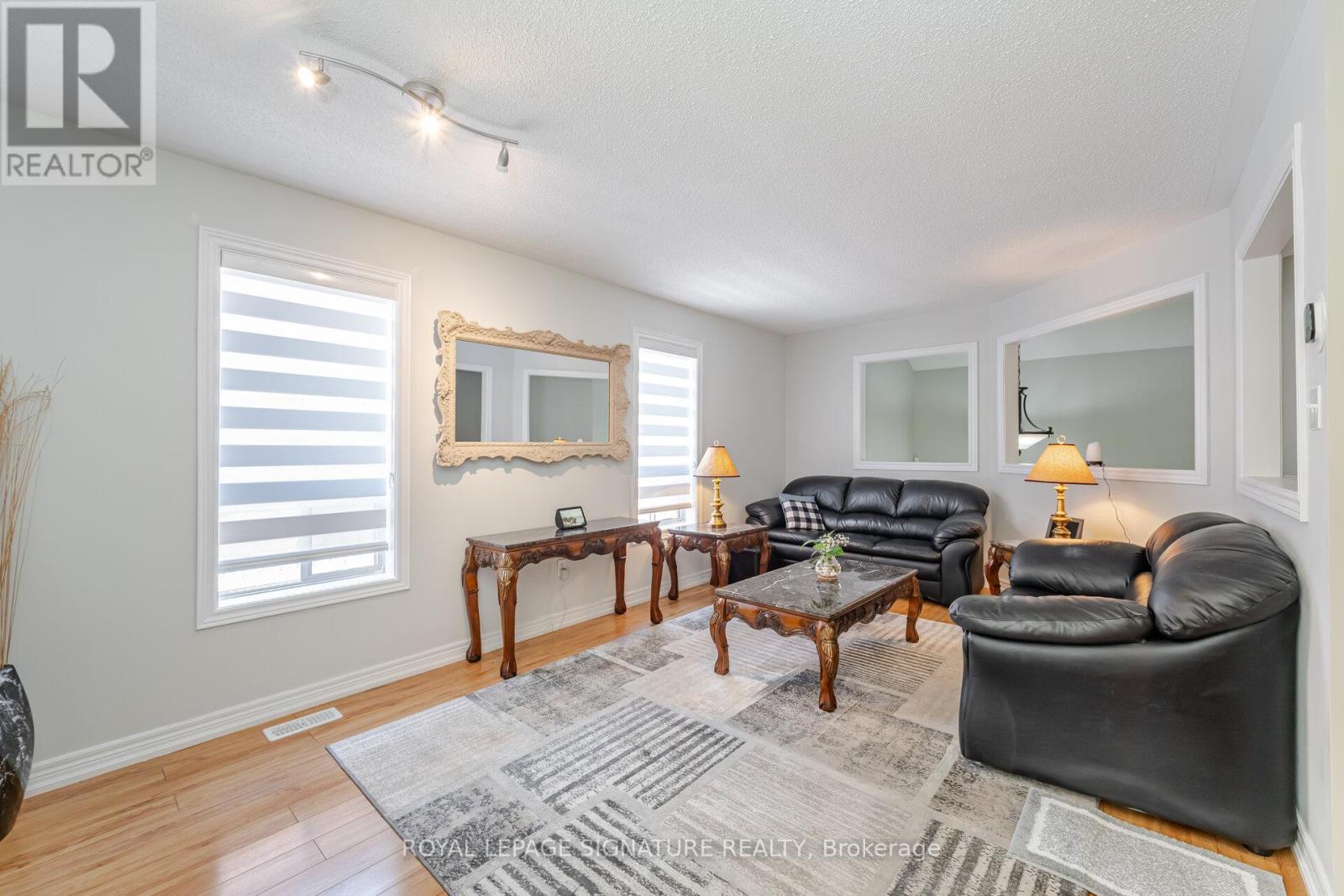 206 Van Scott Drive, Brampton, Ontario  L7A 1V9 - Photo 10 - W12163401