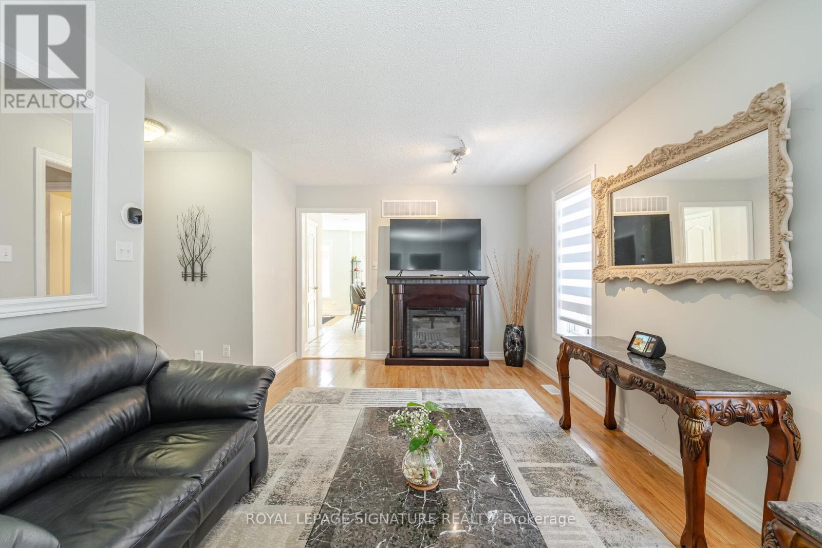 206 Van Scott Drive, Brampton, Ontario  L7A 1V9 - Photo 13 - W12163401