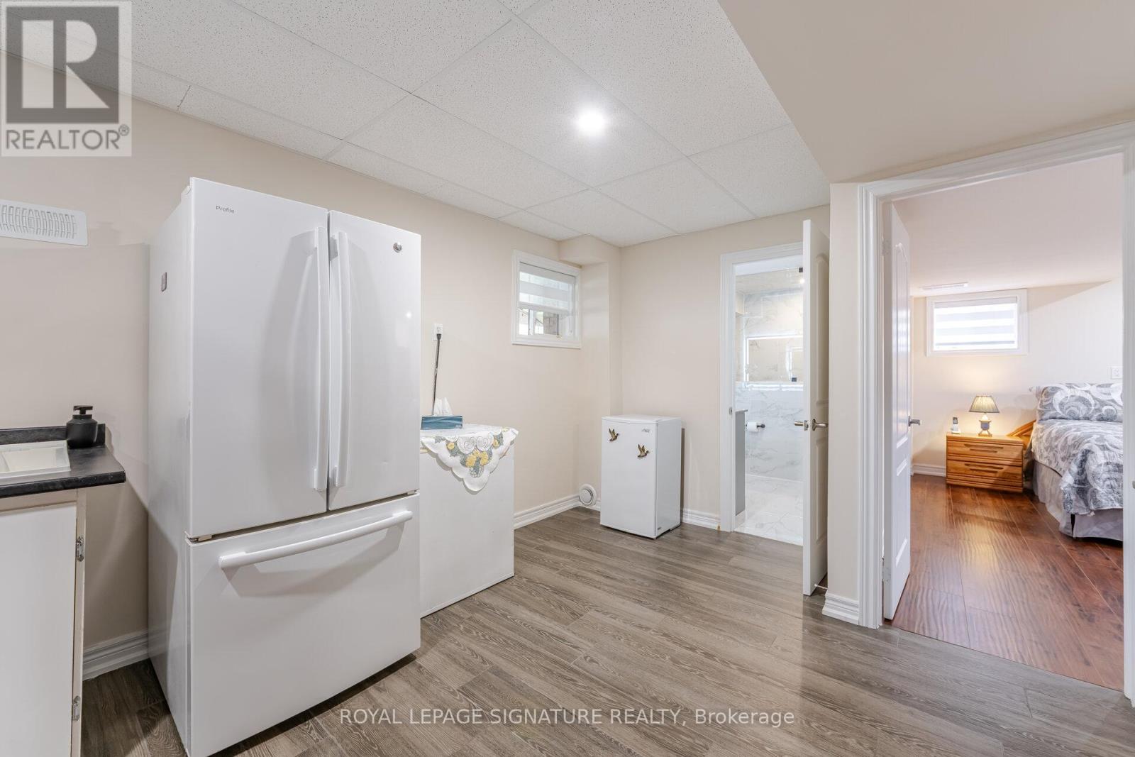 206 Van Scott Drive, Brampton, Ontario  L7A 1V9 - Photo 35 - W12163401
