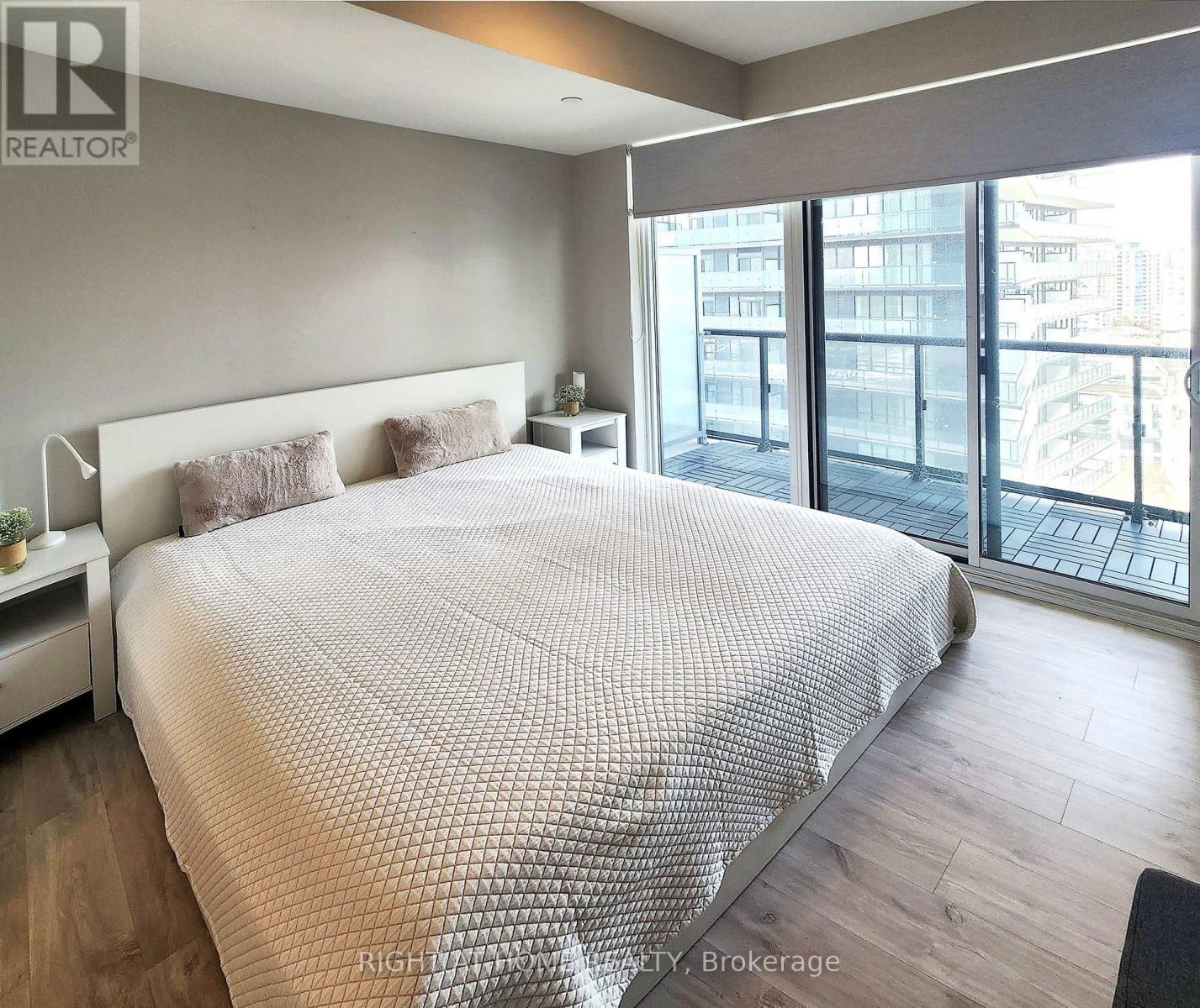 1402 - 56 Annie Craig Drive, Toronto, Ontario  M8V 0C8 - Photo 4 - W12163423