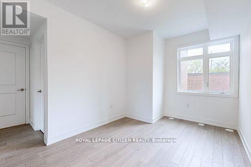 125 - 1062 Douglas Mccurdy Comm, Mississauga, Ontario  L5G 0C6 - Photo 3 - W12163431