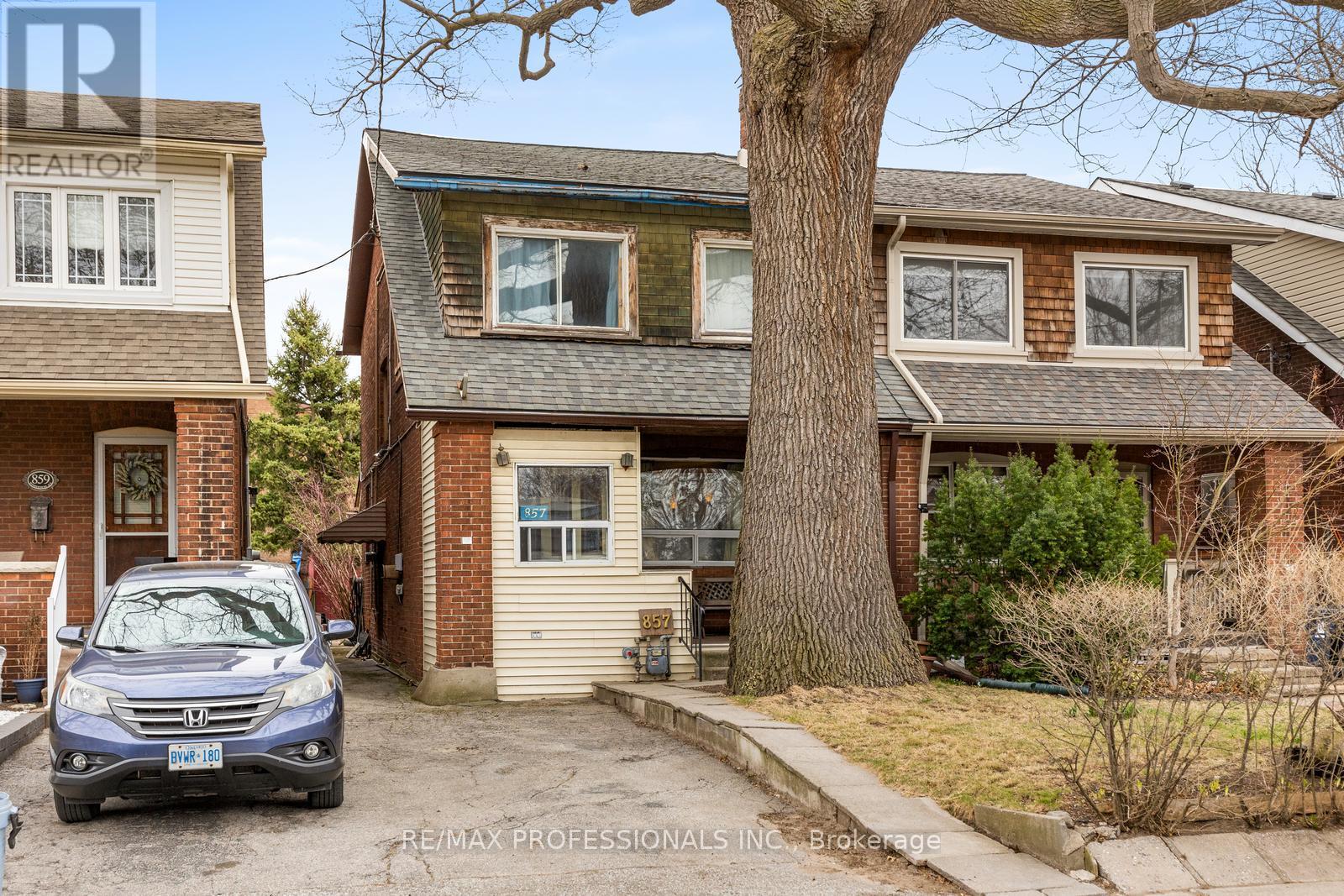 857 WINDERMERE AVENUE, Toronto, Ontario