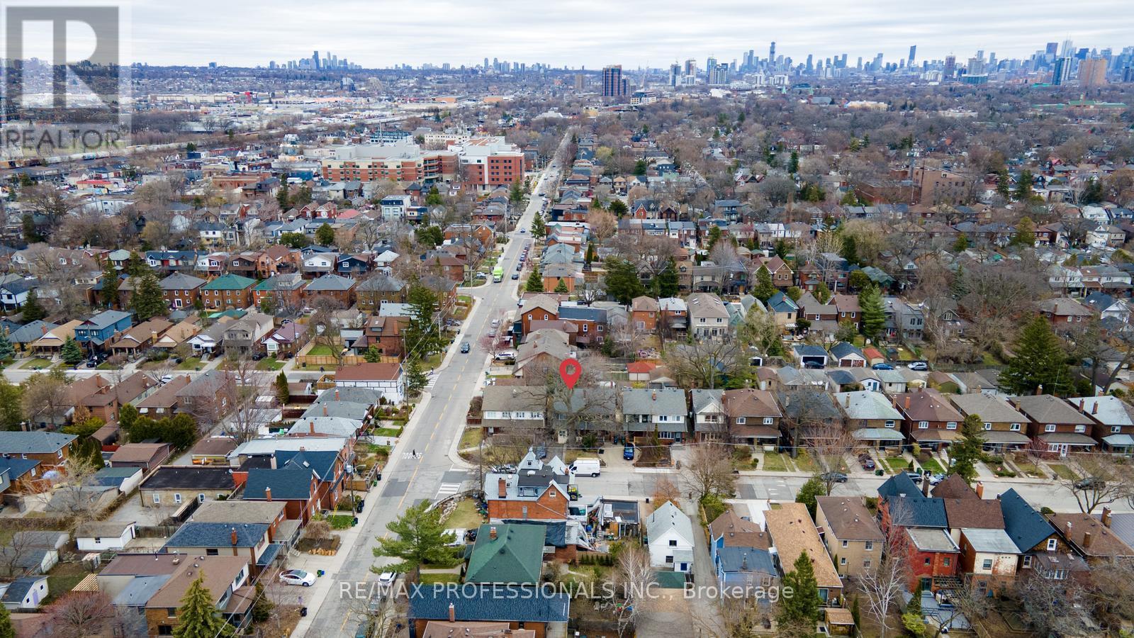 857 Windermere Avenue, Toronto, Ontario  M6S 3M5 - Photo 21 - W12163470