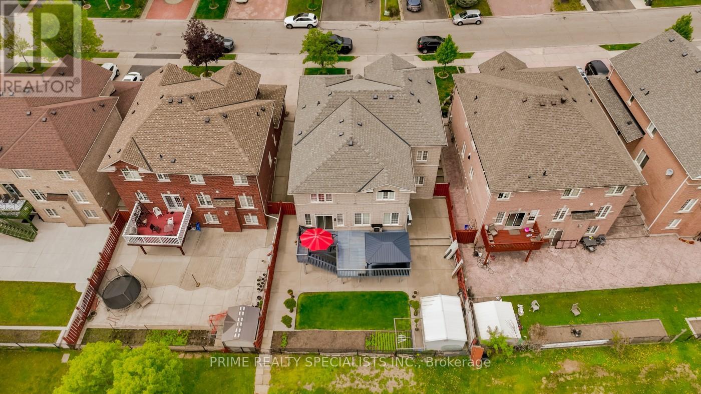 50 Gallucci Crescent, Brampton, Ontario  L6P 1R6 - Photo 31 - W12163562