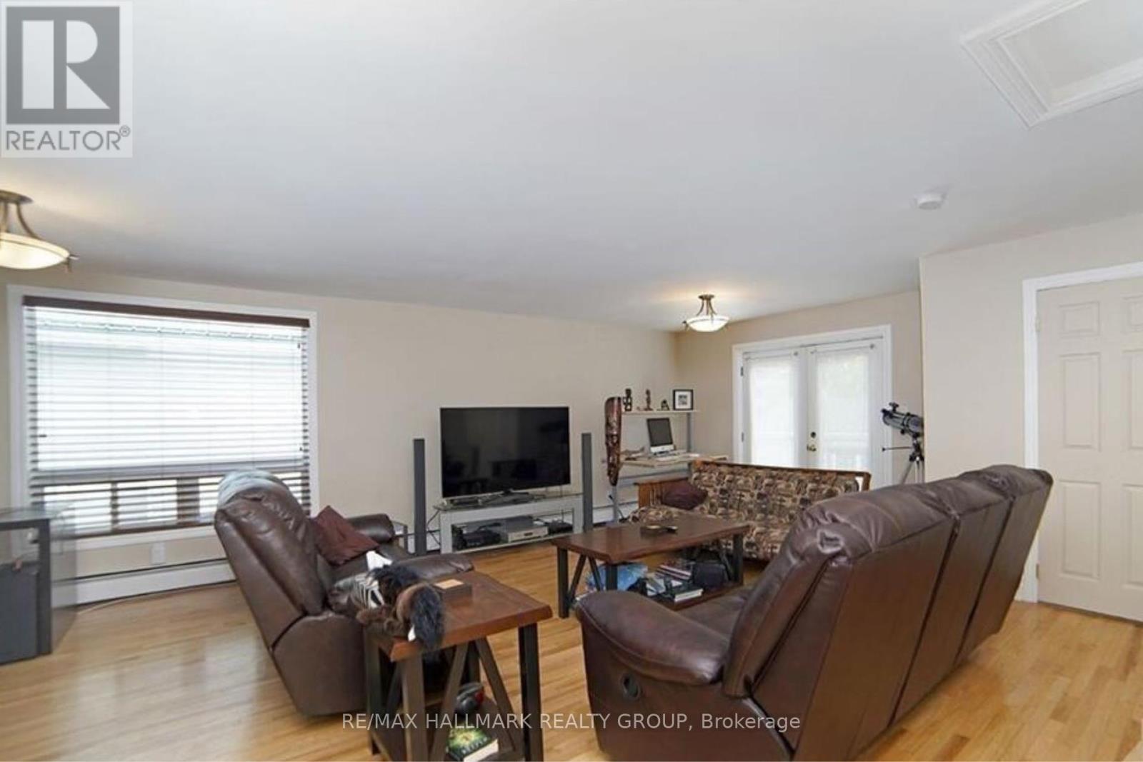 515 Guy Street, Ottawa, Ontario  K1K 1B8 - Photo 5 - X12163595