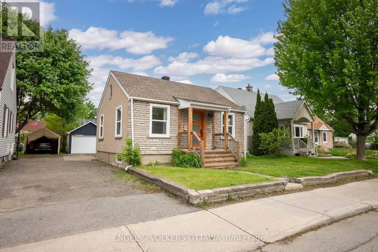 141 Crerar Avenue, Ottawa, Ontario  K1Z 7P4 - Photo 1 - X12163606