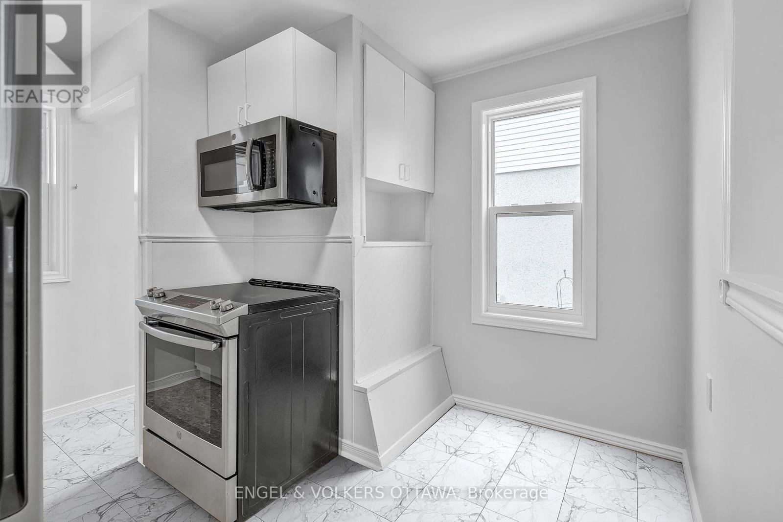 141 Crerar Avenue, Ottawa, Ontario  K1Z 7P4 - Photo 12 - X12163606