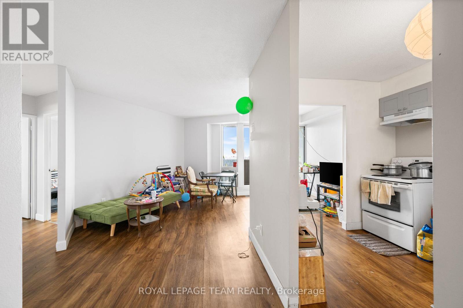 2505 - 1380 Prince Of Wales Drive, Ottawa, Ontario  K2C 3N5 - Photo 9 - X12163646