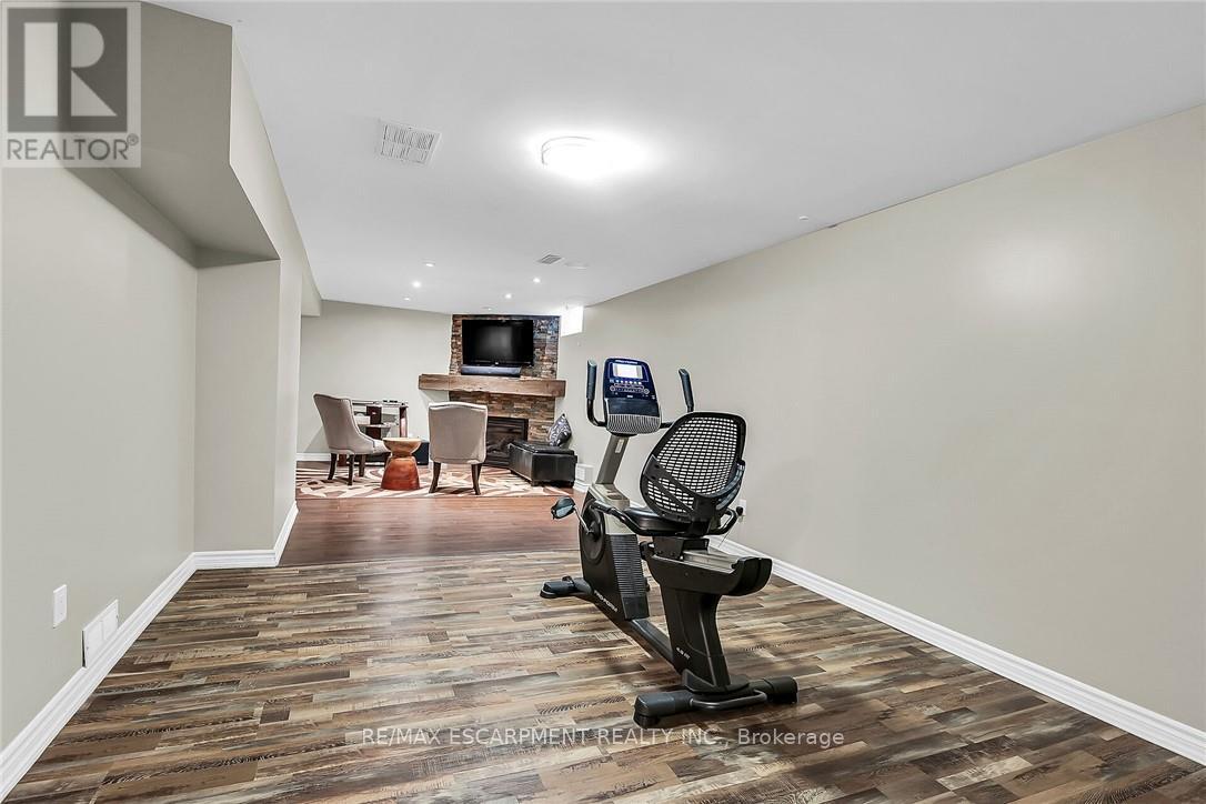 684 Upper Horning Road, Hamilton, Ontario  L9C 7R3 - Photo 36 - X12163408