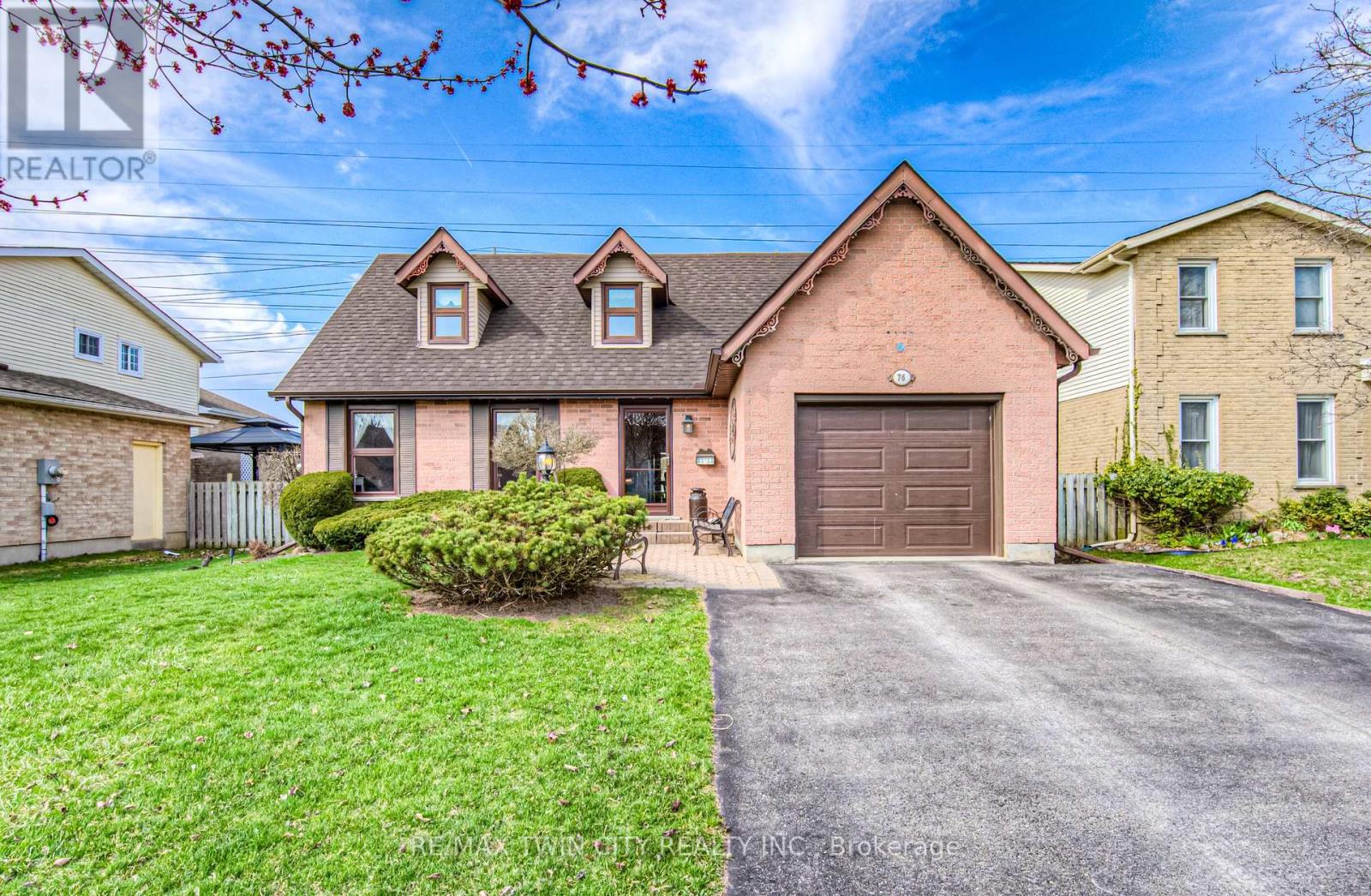 76 Newbury Drive, Kitchener, Ontario  N2N 2X6 - Photo 1 - X12163422