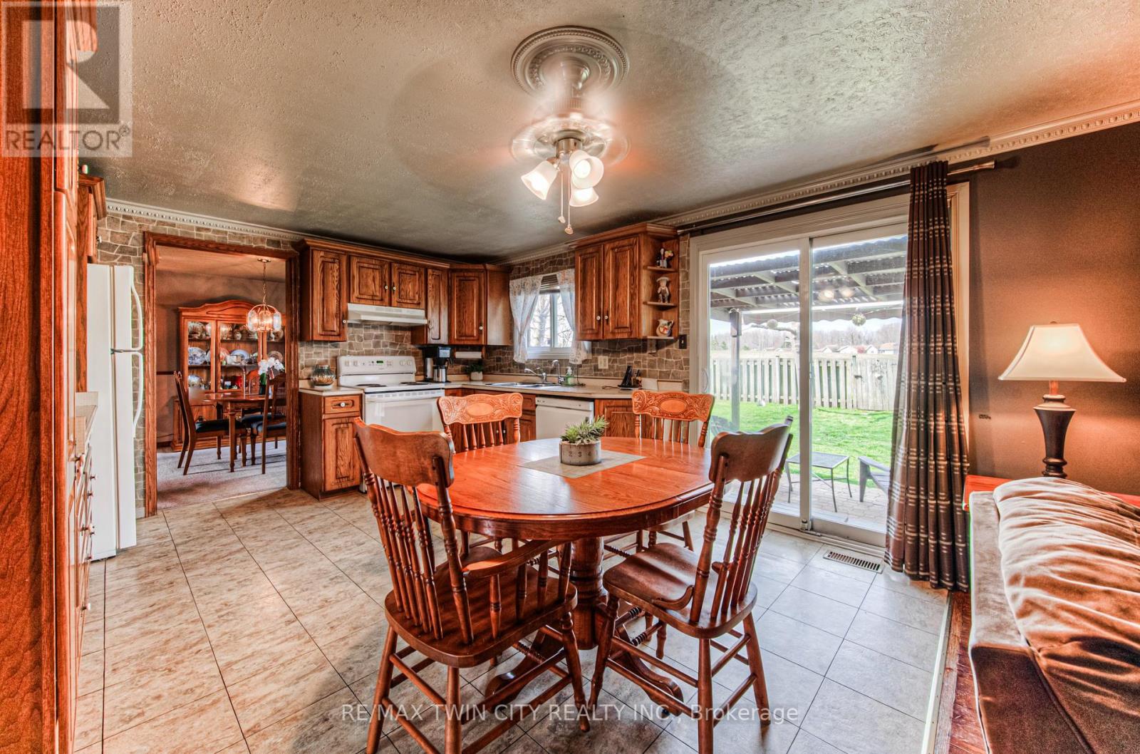 76 Newbury Drive, Kitchener, Ontario  N2N 2X6 - Photo 13 - X12163422