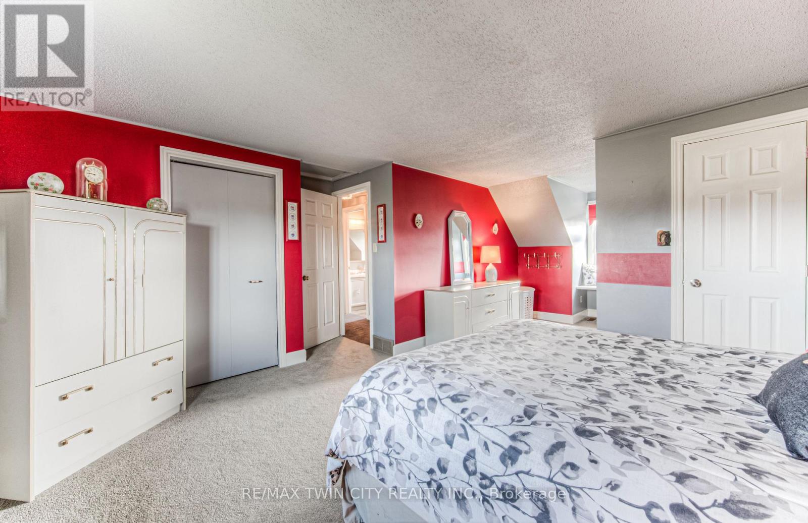 76 Newbury Drive, Kitchener, Ontario  N2N 2X6 - Photo 30 - X12163422