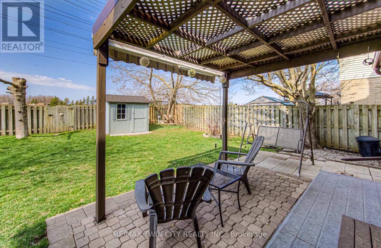 76 Newbury Drive, Kitchener, Ontario  N2N 2X6 - Photo 46 - X12163422
