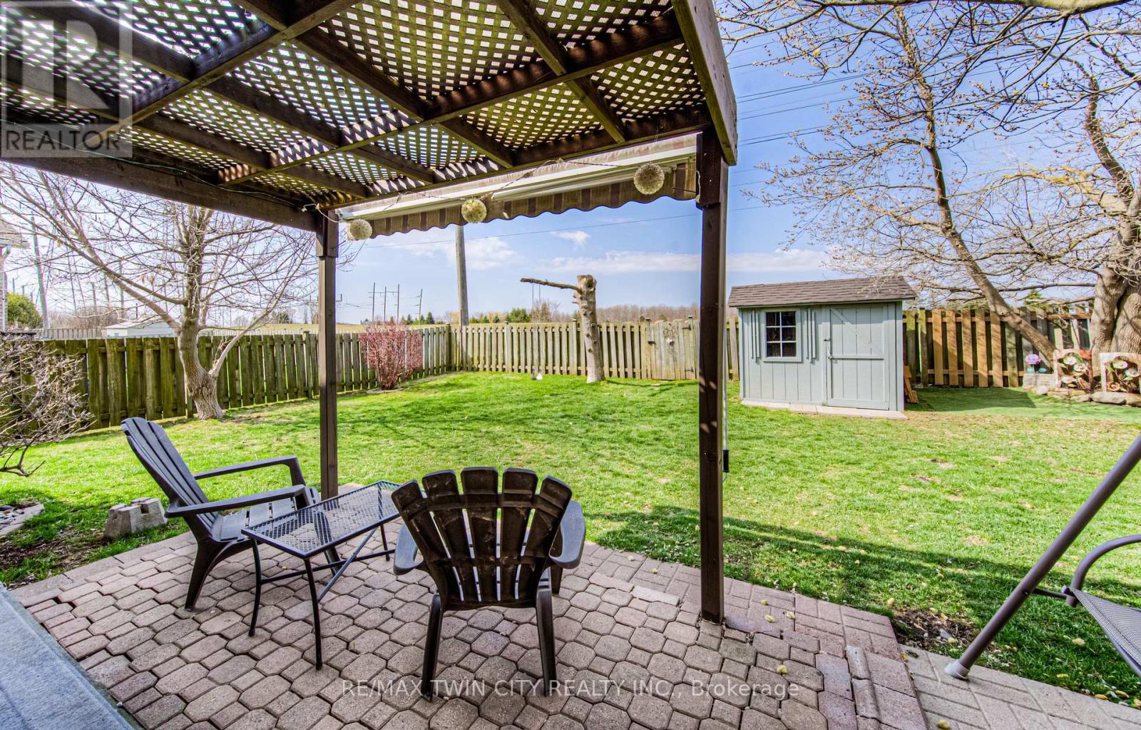 76 Newbury Drive, Kitchener, Ontario  N2N 2X6 - Photo 47 - X12163422