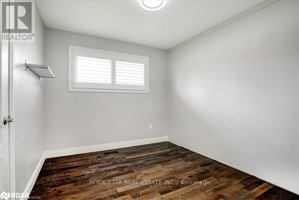 Upper - 112 Sunrise Drive, Hamilton, Ontario  L8K 4C3 - Photo 8 - X12163527