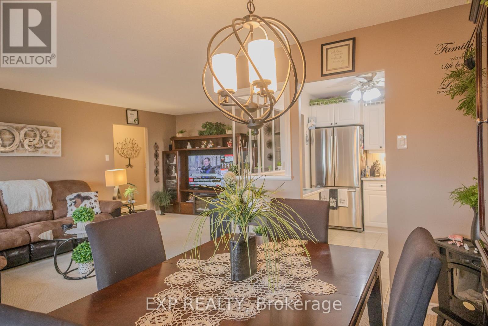 705 - 1100 Courtland Avenue E, Kitchener, Ontario  N2C 2H9 - Photo 15 - X12163530