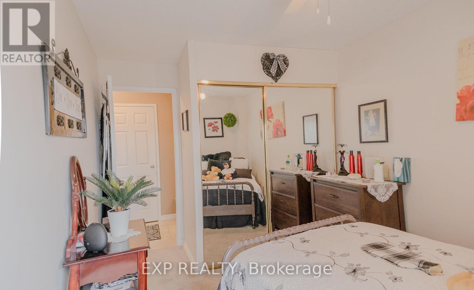 705 - 1100 Courtland Avenue E, Kitchener, Ontario  N2C 2H9 - Photo 25 - X12163530