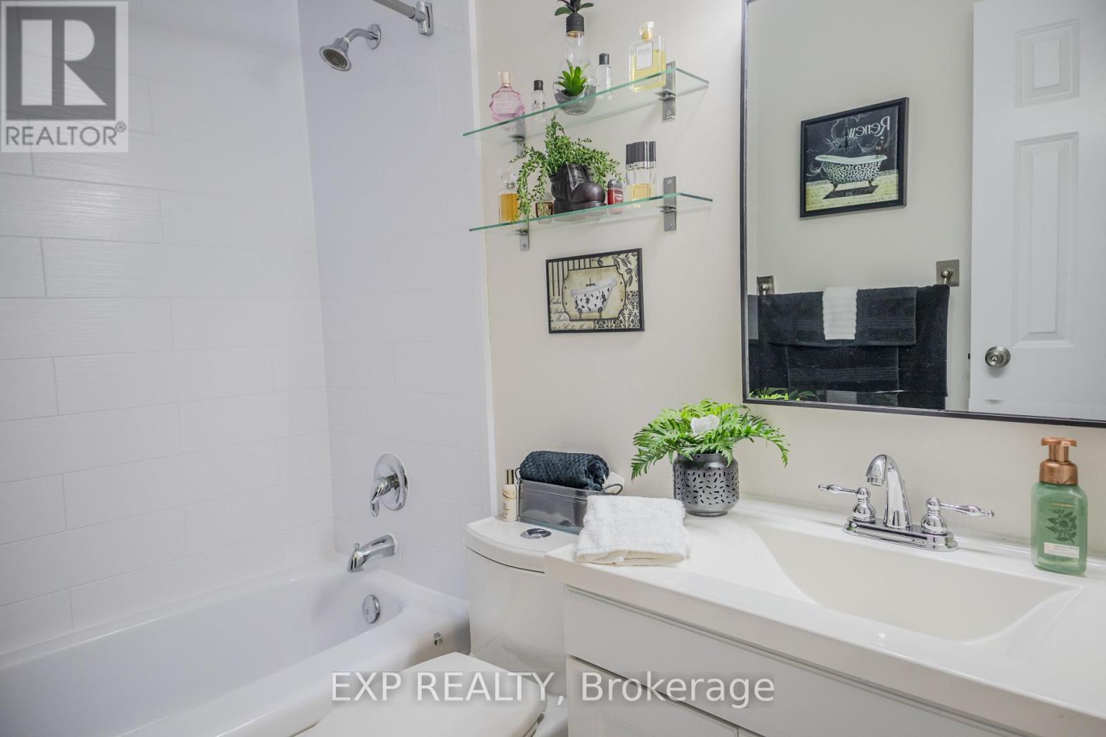 705 - 1100 Courtland Avenue E, Kitchener, Ontario  N2C 2H9 - Photo 26 - X12163530