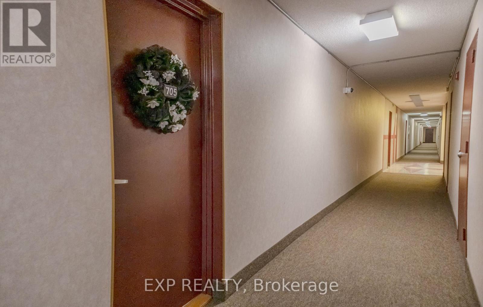 705 - 1100 Courtland Avenue E, Kitchener, Ontario  N2C 2H9 - Photo 4 - X12163530