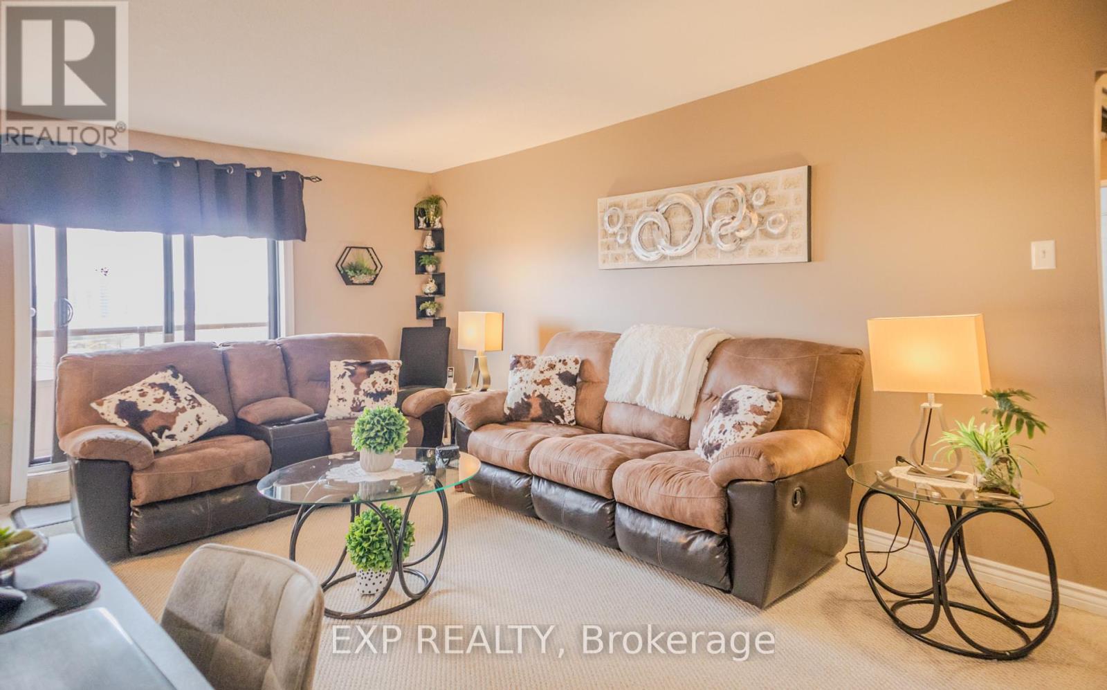 705 - 1100 Courtland Avenue E, Kitchener, Ontario  N2C 2H9 - Photo 8 - X12163530