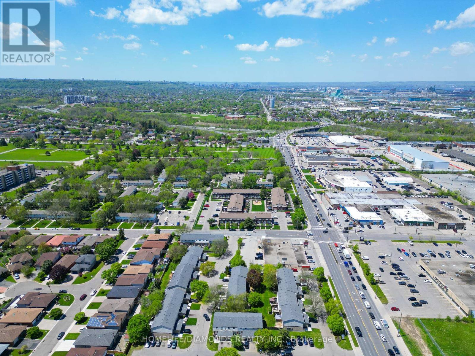 35 - 262 Kenora Avenue, Hamilton, Ontario  L8E 3Y3 - Photo 40 - X12163535