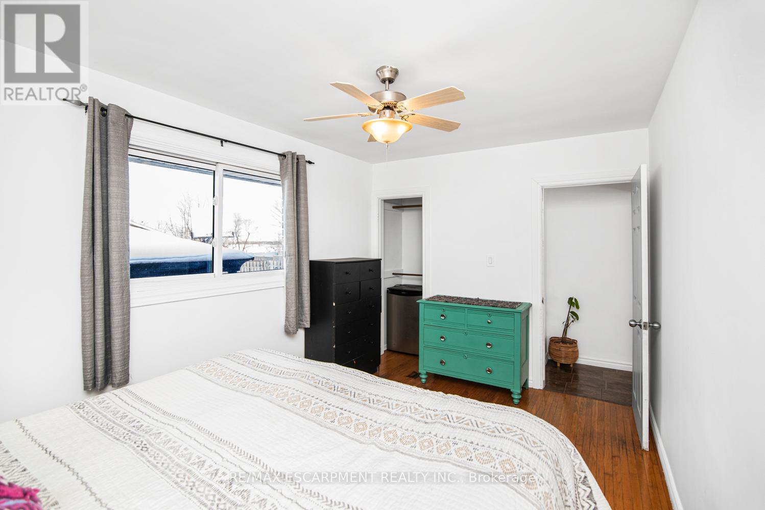 725 Mud Street E, Hamilton, Ontario  L8J 3B8 - Photo 11 - X12163572