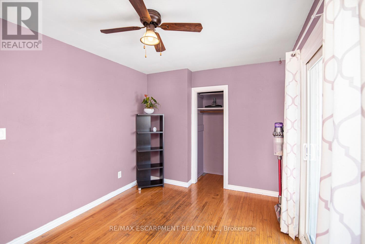 725 Mud Street E, Hamilton, Ontario  L8J 3B8 - Photo 13 - X12163572