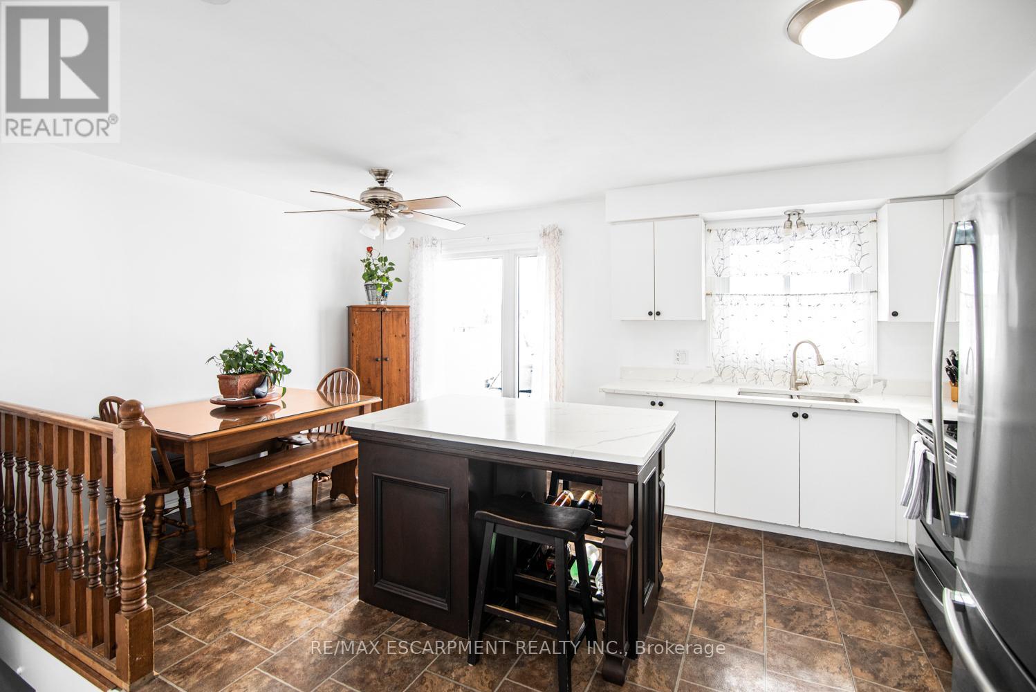 725 Mud Street E, Hamilton, Ontario  L8J 3B8 - Photo 7 - X12163572