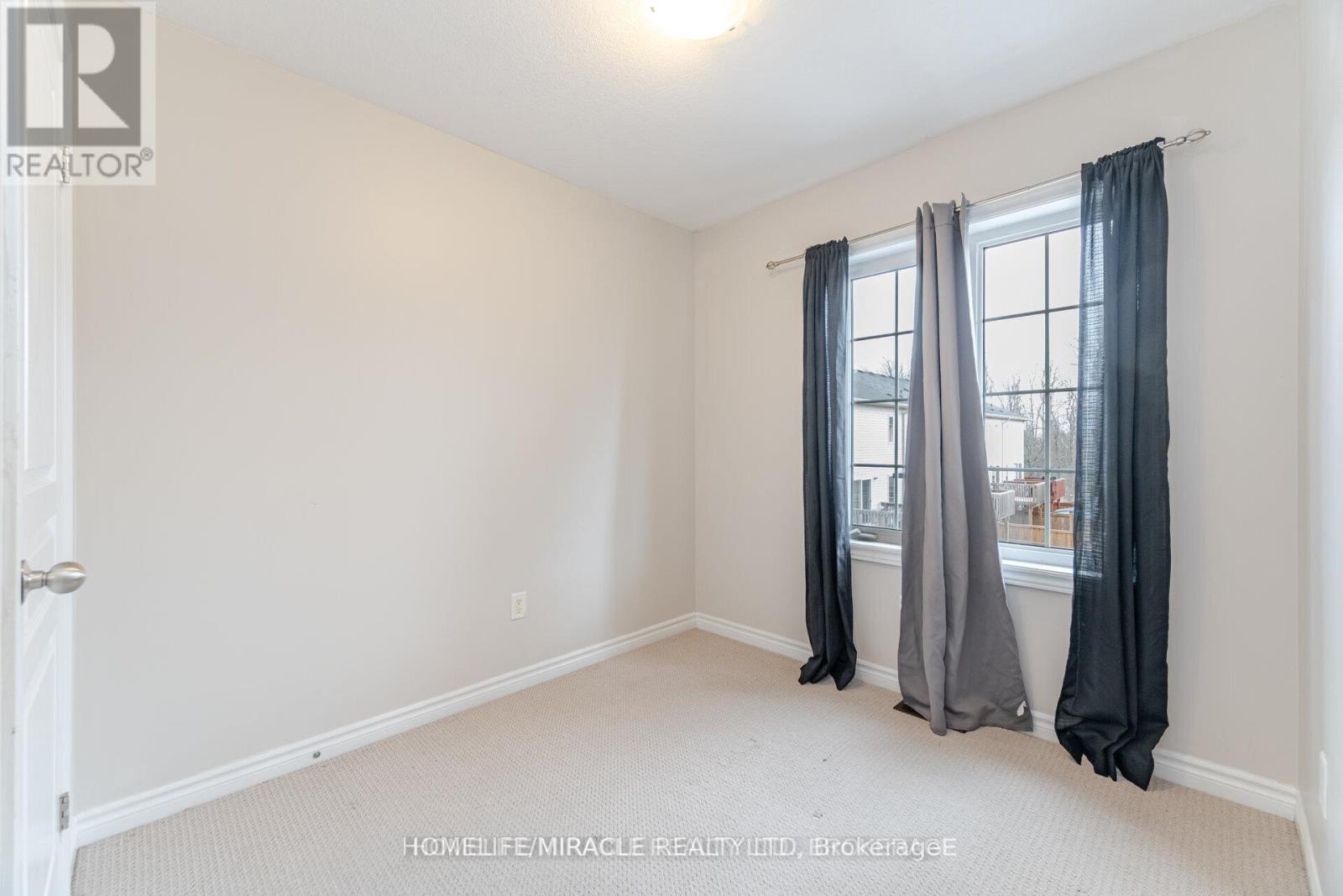 18 Kenridge Terrace, Hamilton, Ontario  L8J 0G4 - Photo 25 - X12163575