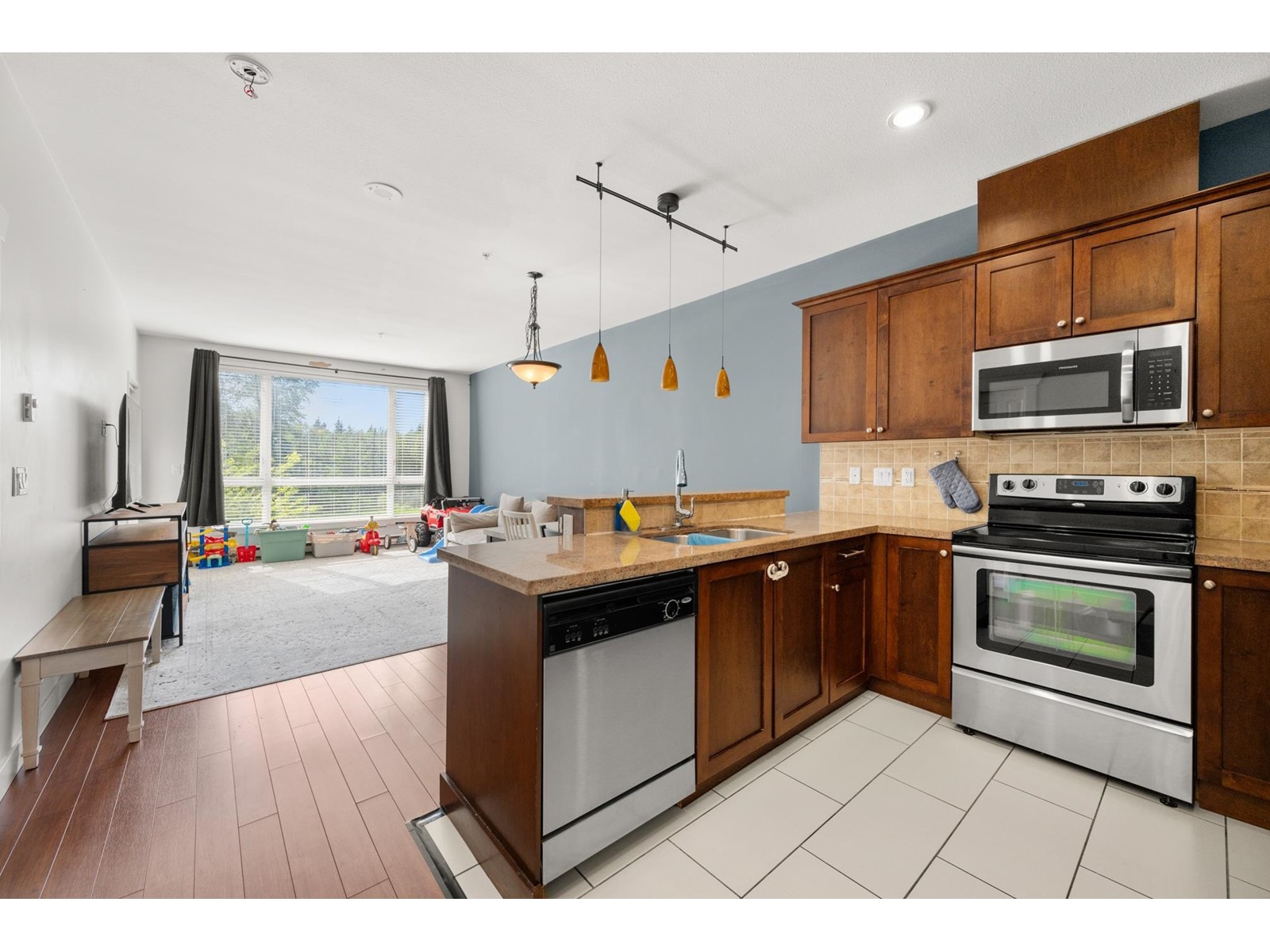 303 14333 104 Avenue, Surrey, British Columbia  V3T 0E1 - Photo 6 - R3005499