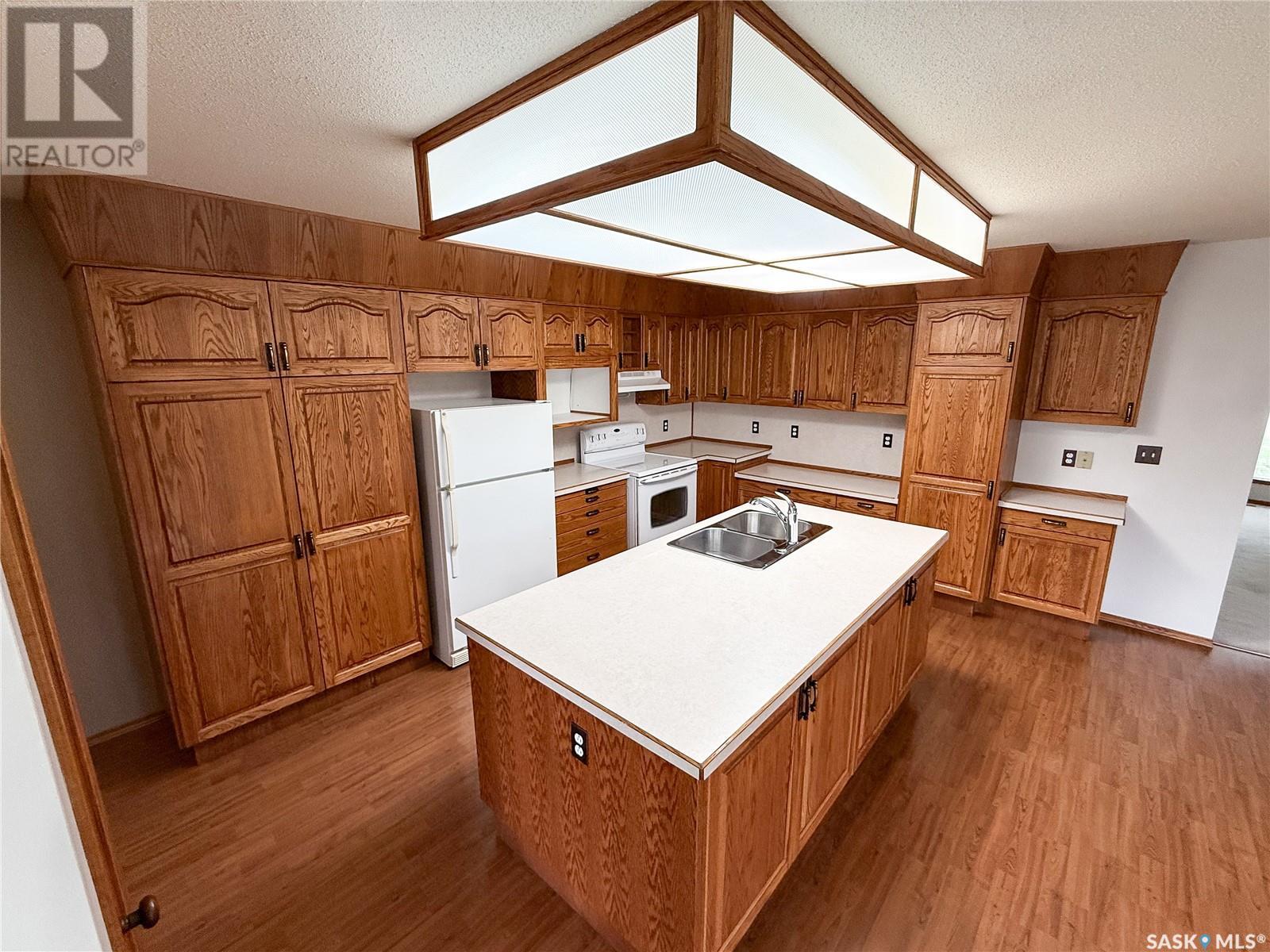 660 Centre Street, Shaunavon, Saskatchewan  S0N 2M0 - Photo 21 - SK006651