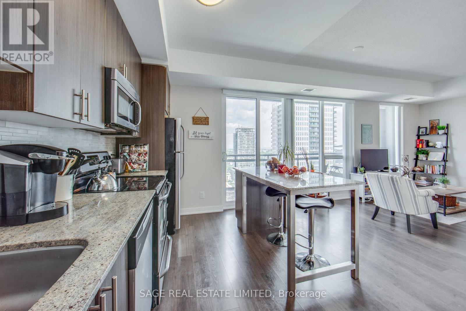 1912 - 225 SACKVILLE STREET, Toronto, Ontario