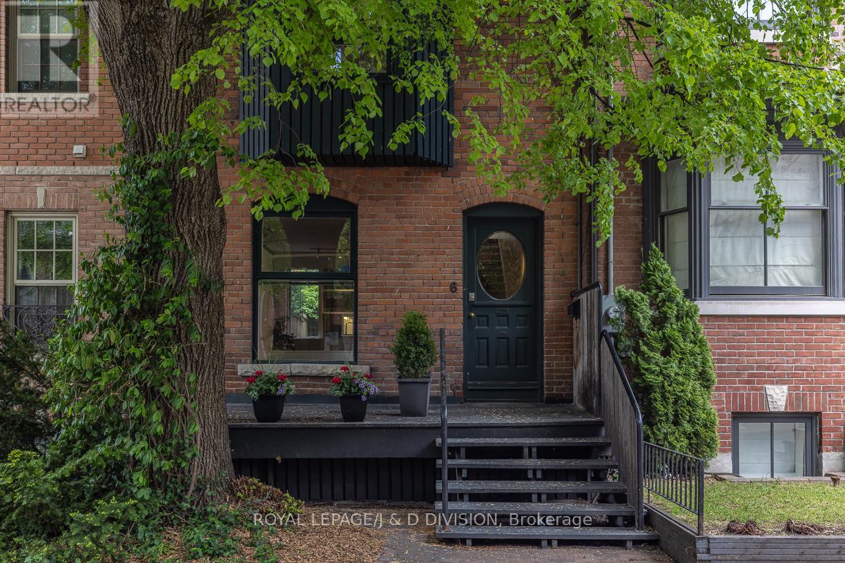 6 GIBSON AVENUE, toronto (annex), Ontario