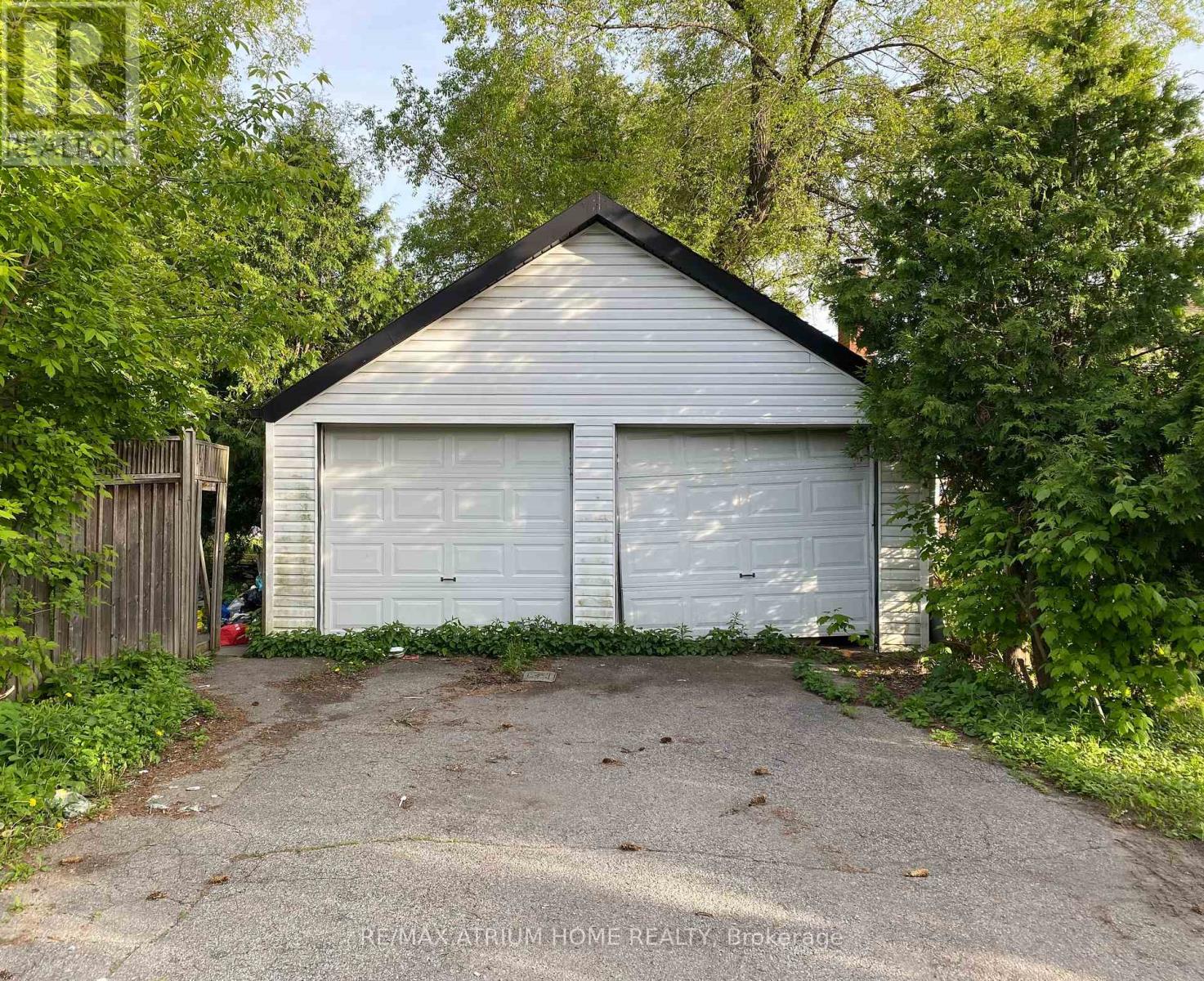 28 Kensington Avenue, Toronto, Ontario  M2M 1R6 - Photo 2 - C12163665