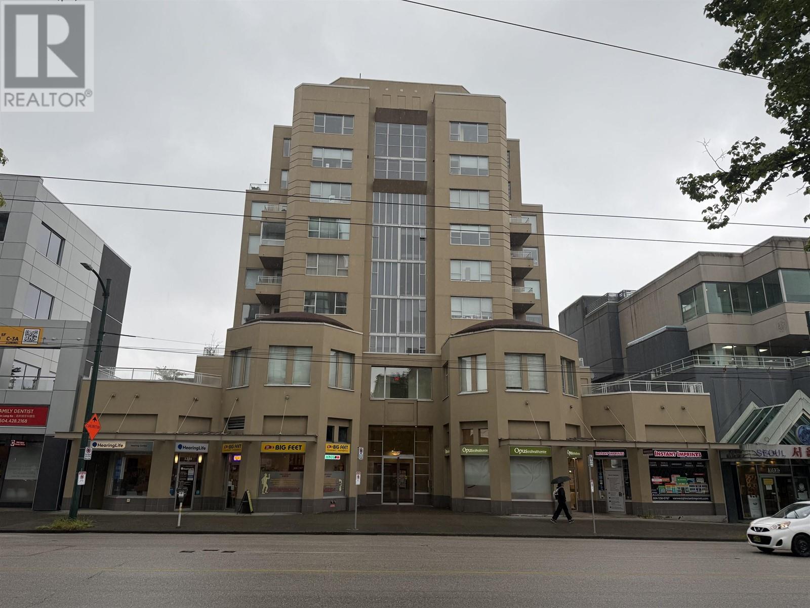 502 1235 W Broadway, Vancouver, British Columbia  V6H 1G7 - Photo 1 - R3005414