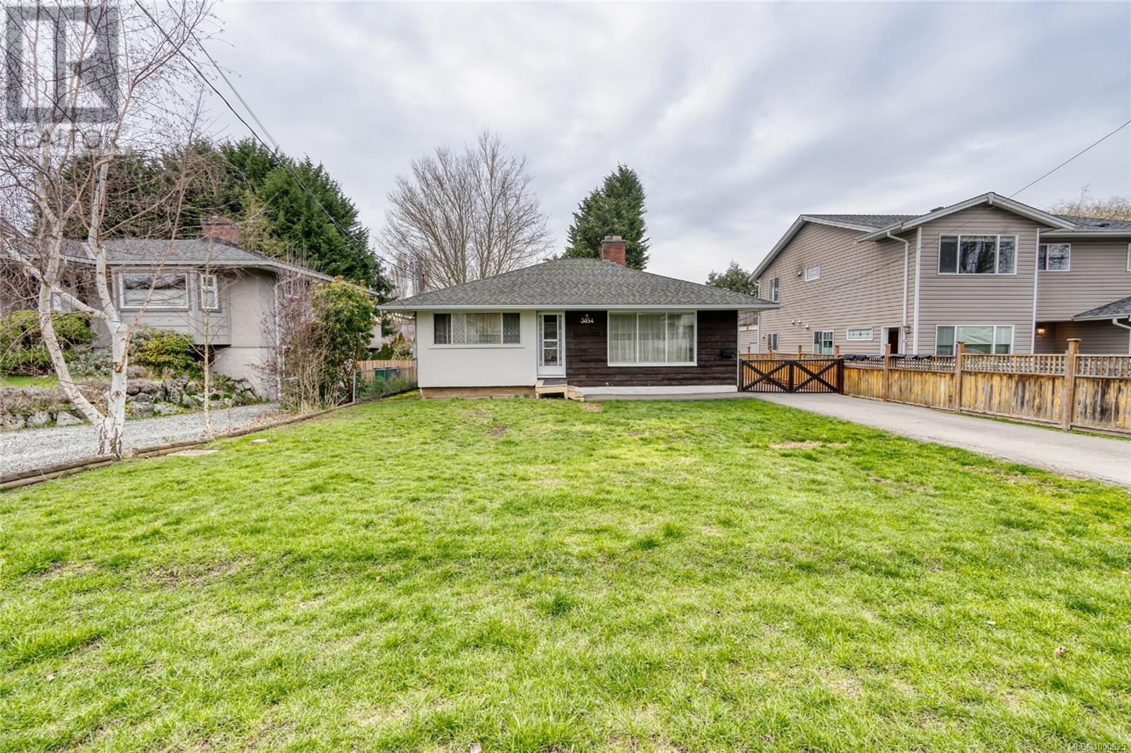 Property at 3054 Donald St image 3