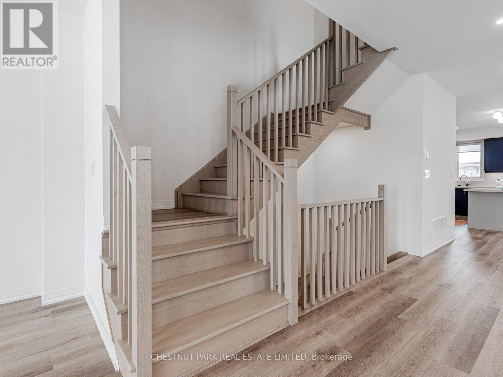 50 Robert Eaton Avenue, Markham, Ontario  M4J 2Z5 - Photo 18 - N12163585