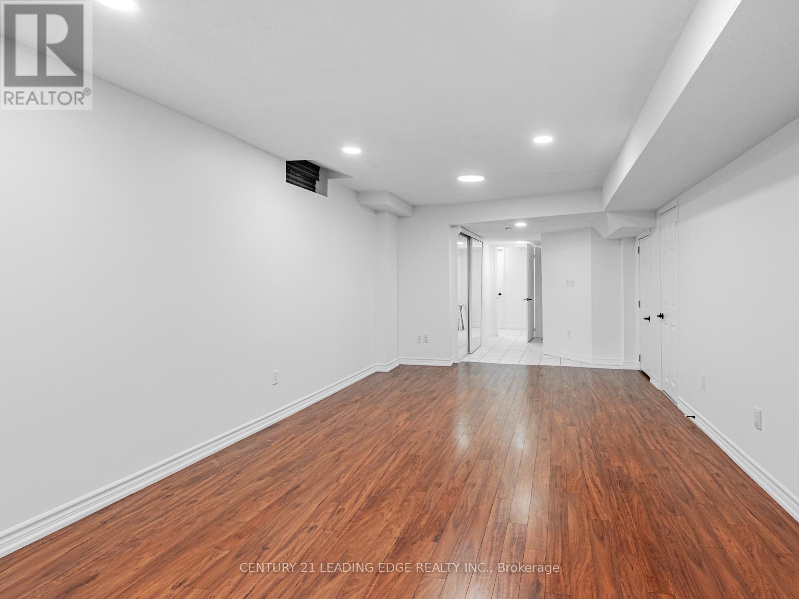 Lower - 60 Via Jessica Drive, Markham, Ontario  L3R 4W7 - Photo 11 - N12163608