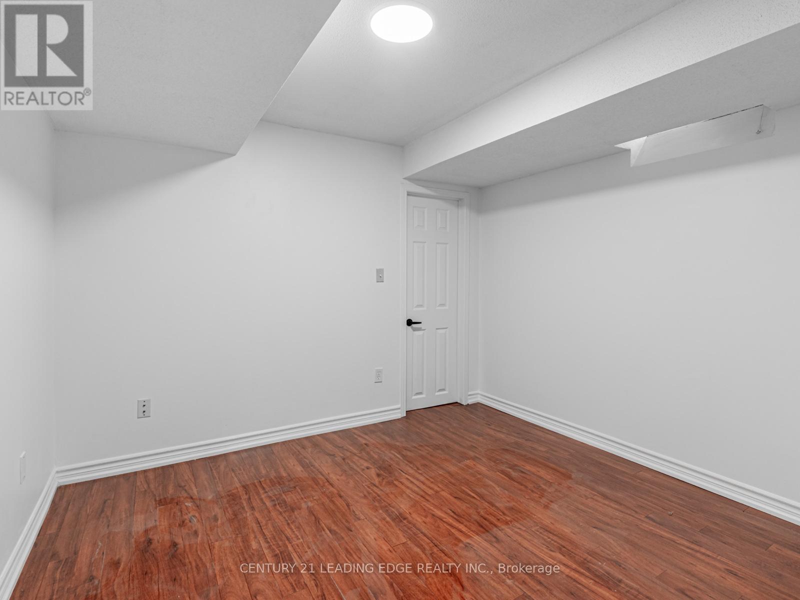 Lower - 60 Via Jessica Drive, Markham, Ontario  L3R 4W7 - Photo 16 - N12163608