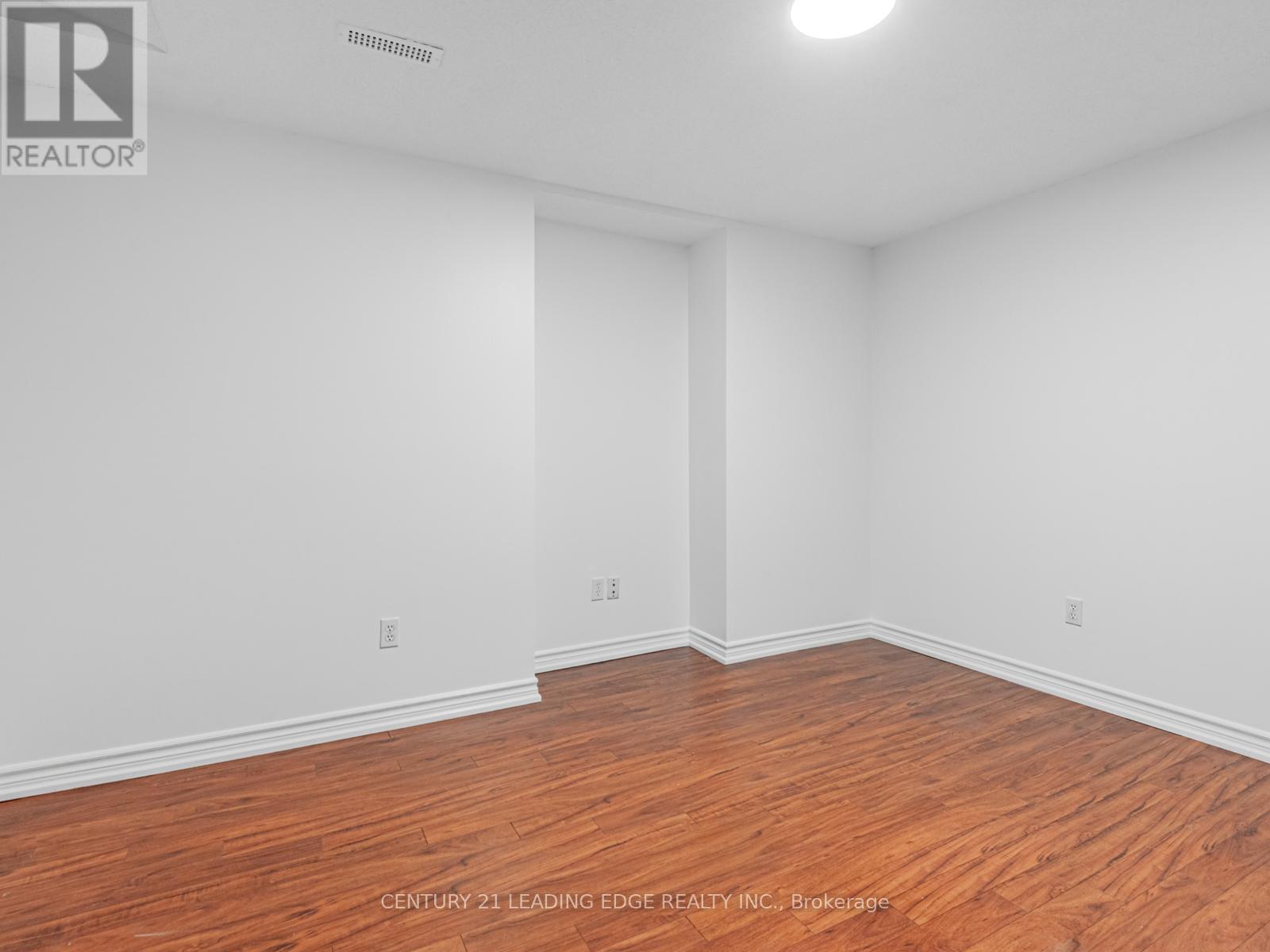 Lower - 60 Via Jessica Drive, Markham, Ontario  L3R 4W7 - Photo 23 - N12163608