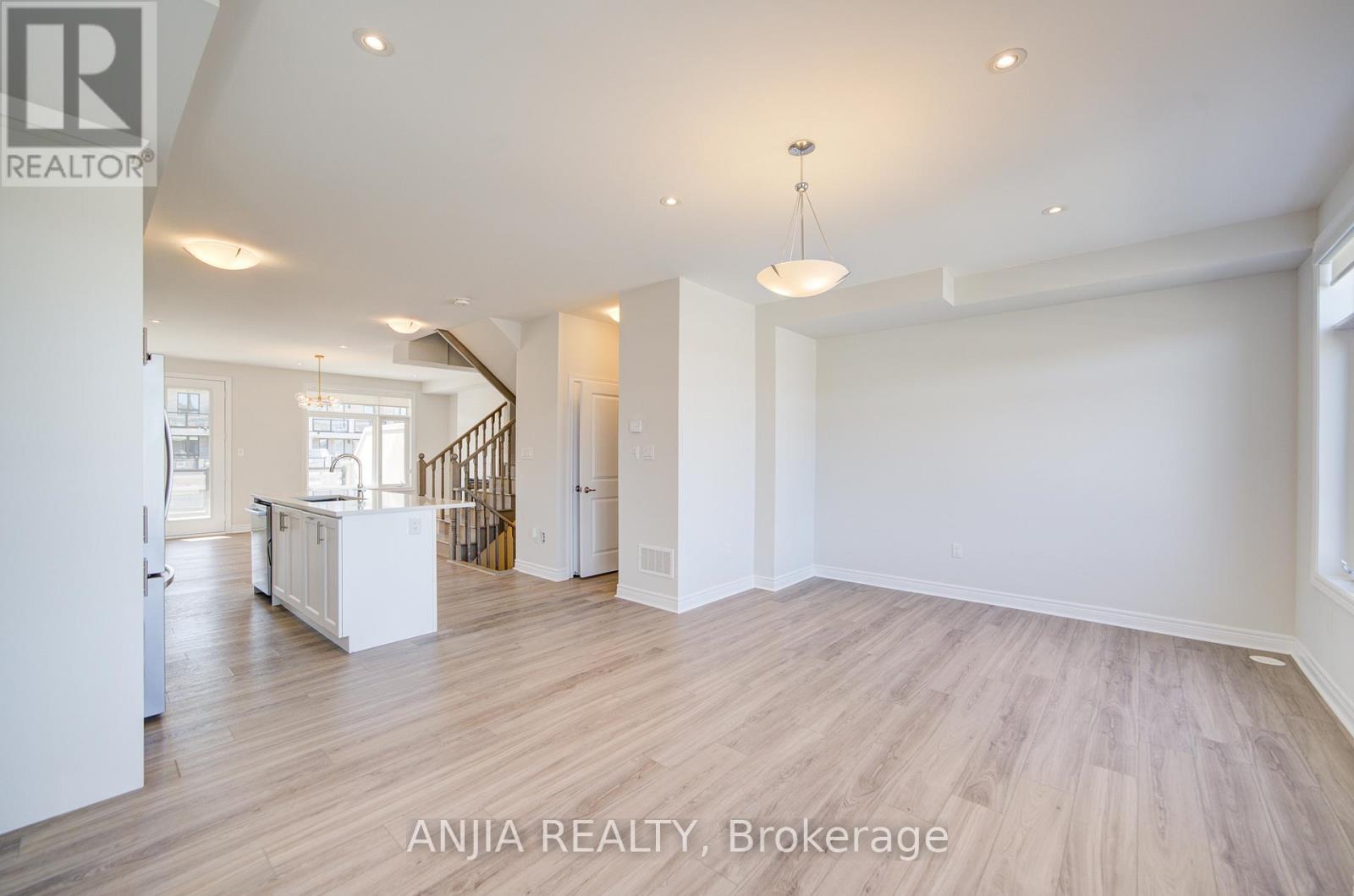 11 Mumbai Drive, Markham, Ontario  L3S 0G1 - Photo 19 - N12163658