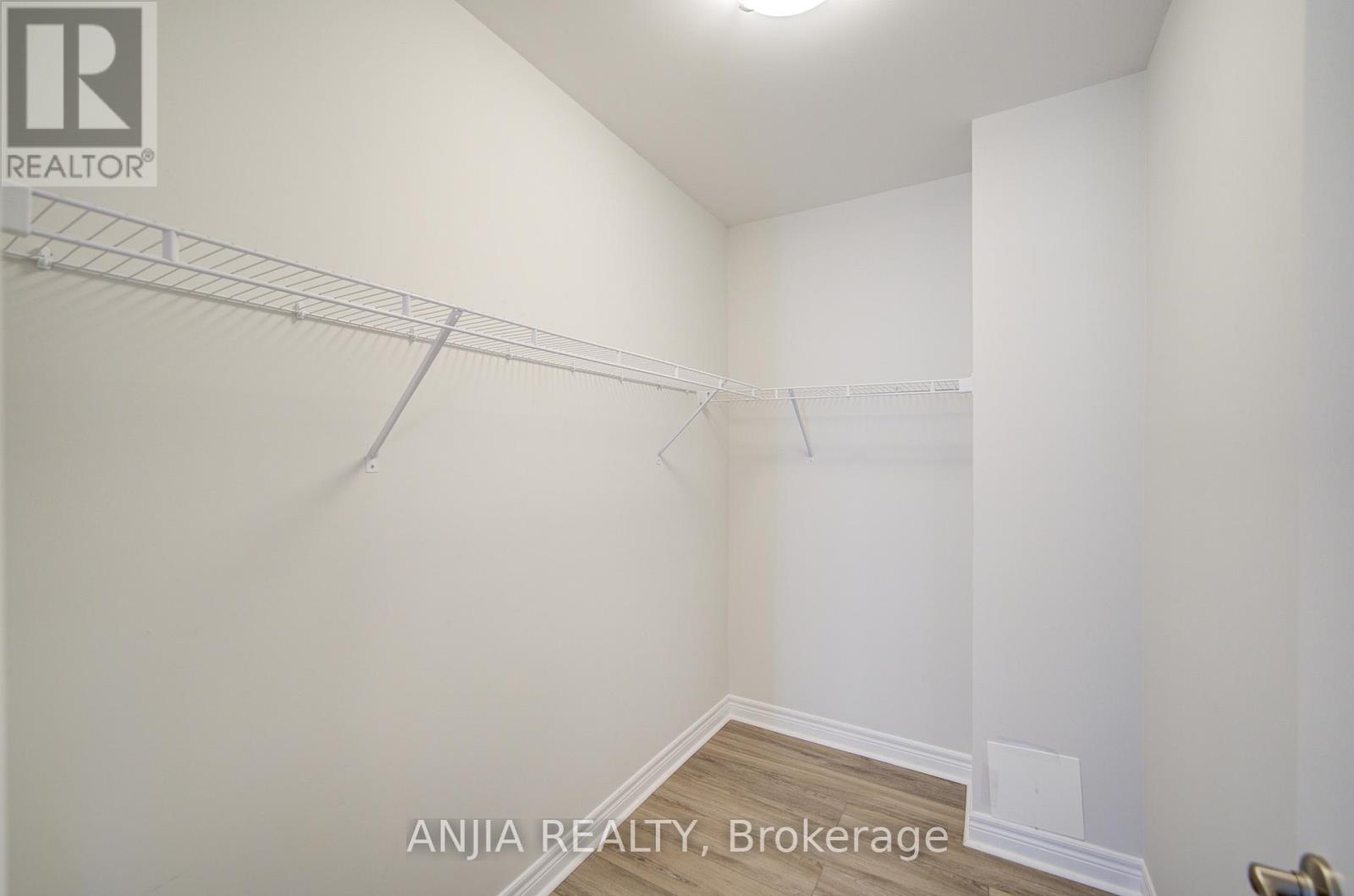 11 Mumbai Drive, Markham, Ontario  L3S 0G1 - Photo 8 - N12163658