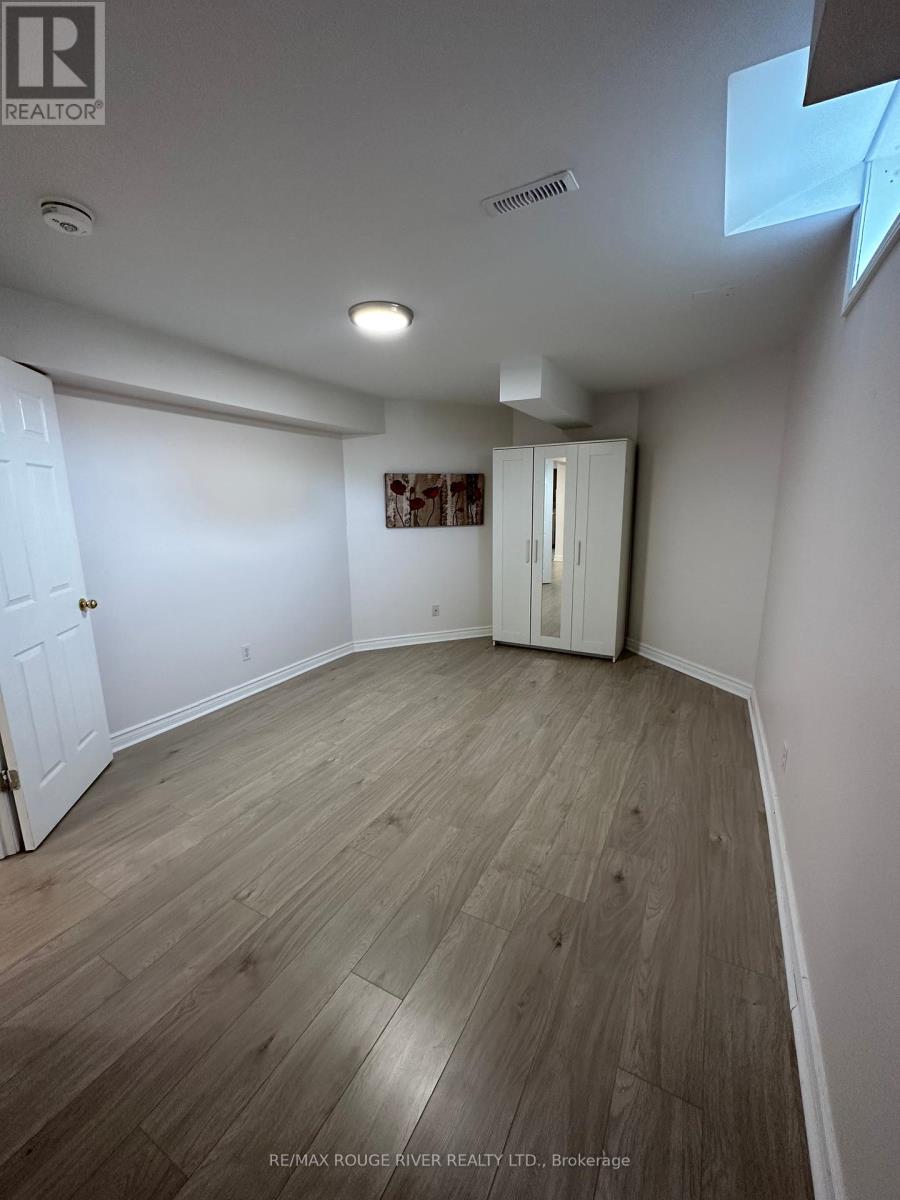 22 Branstone Drive, Whitby, Ontario L1R 3B6 - Photo 11 - E12163718