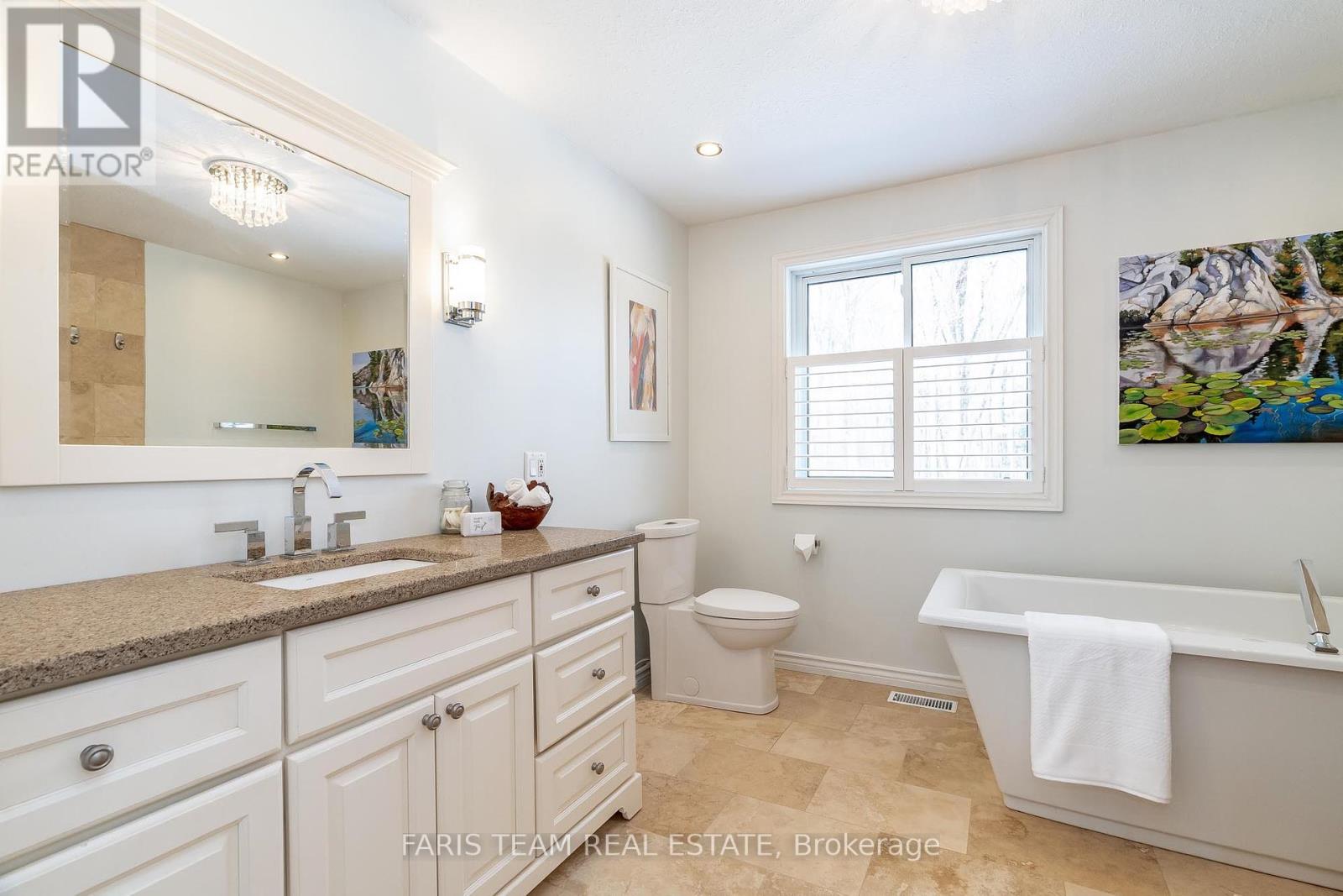 64 Goldfinch Crescent, Tiny, Ontario  L0L 2J0 - Photo 18 - S12163656