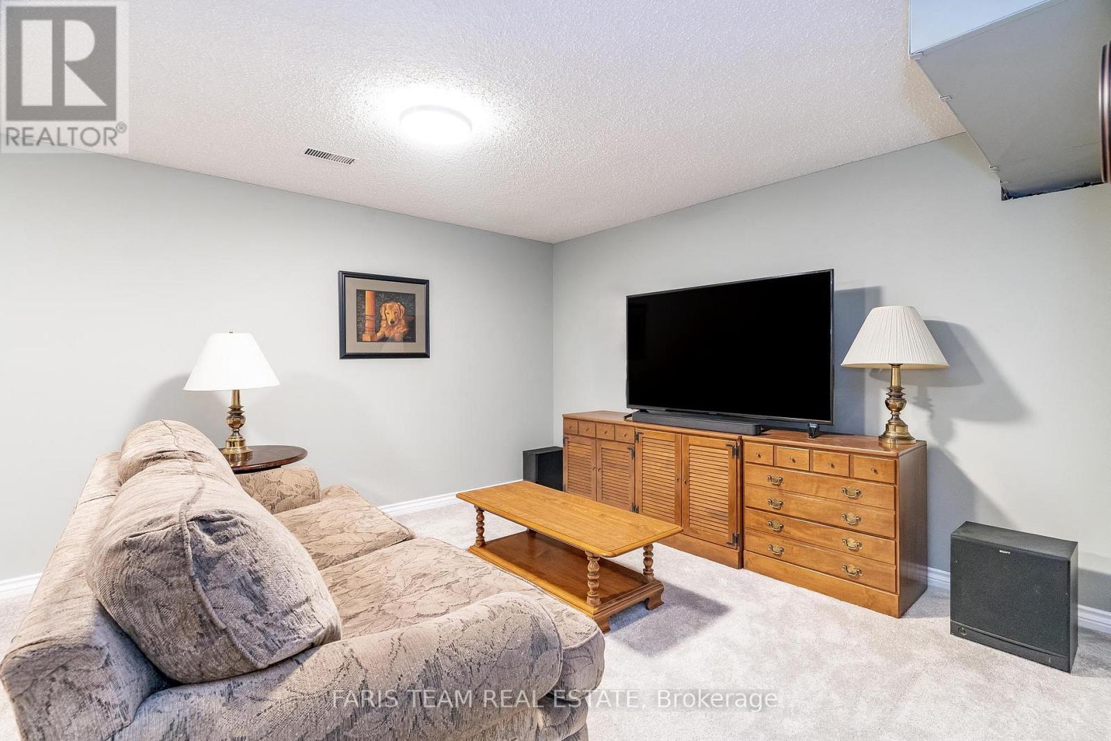 64 Goldfinch Crescent, Tiny, Ontario  L0L 2J0 - Photo 27 - S12163656