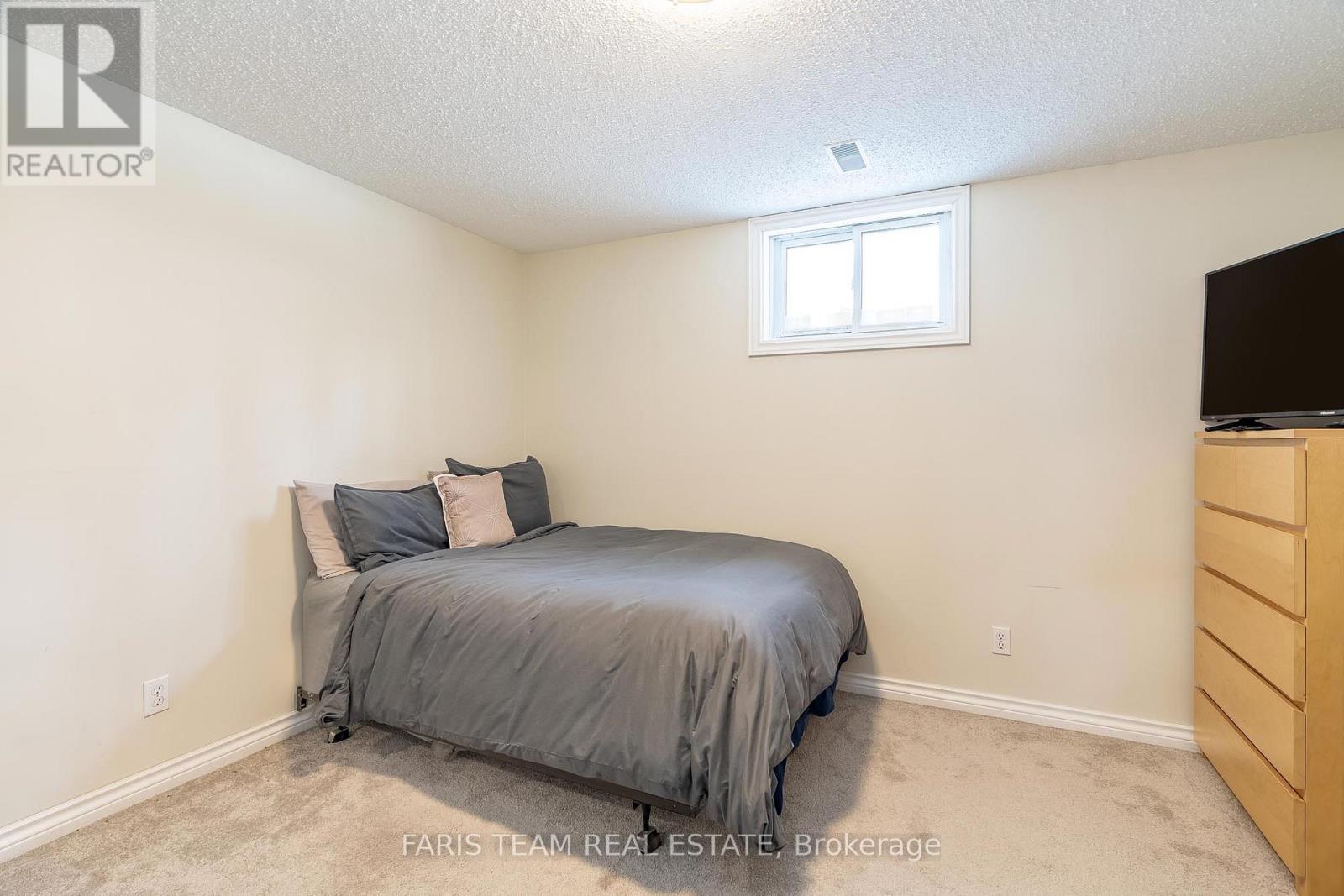 64 Goldfinch Crescent, Tiny, Ontario  L0L 2J0 - Photo 30 - S12163656